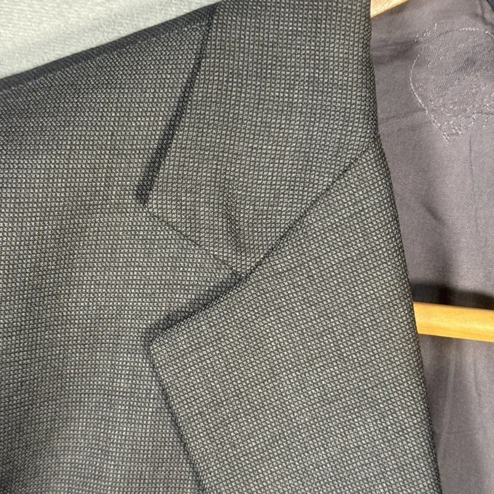 Brooks Brothers Fitzgerald 1818 Charcoal Gray Blazer Jacket 40 Short Saxxon USA